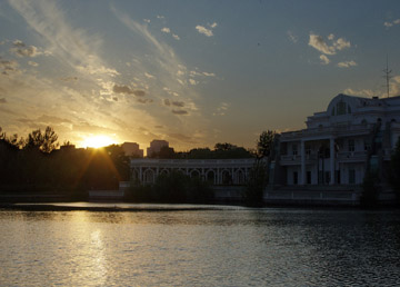 朝陽公園辦公樓