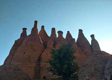 紅河“東風(fēng)韻”小鎮(zhèn)萬花筒、半朵云結(jié)構(gòu)加固